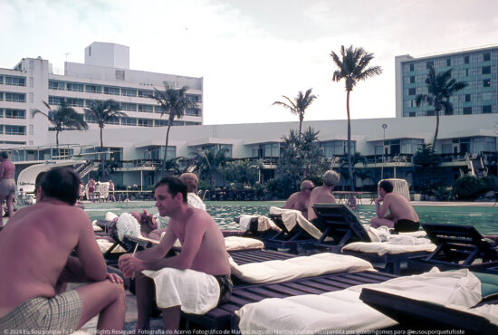 Americana Hotel Bal Harbour Miami na década de 1960 MMG_P_066📷 Manuel Augusto Martins Gomes © 2023 Eu Sou porque Tu Foste. All Rights Reserved.